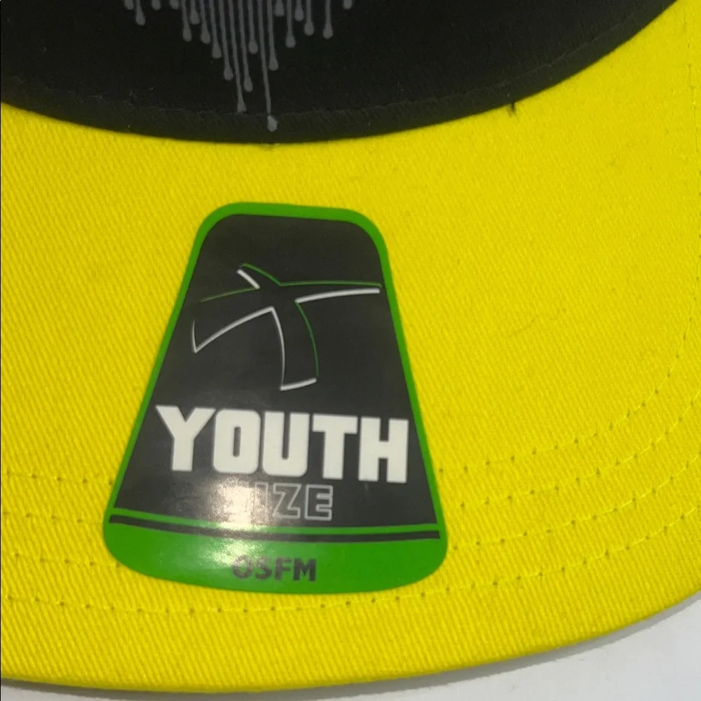 NWT - Youth Batman Logo Cap - Picture 7 of 7